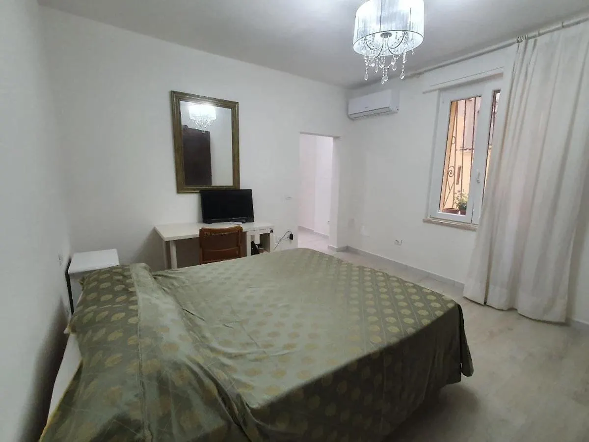 Follonica Apartment